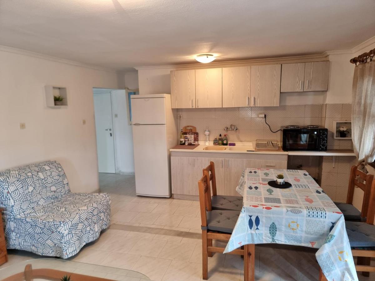 Lucas4 Flogita Apartment ภายนอก รูปภาพ